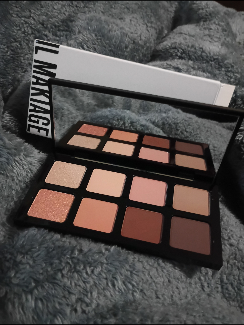 IL MAKIAGE Eyeshadow Palette In Shade Addict BNIB